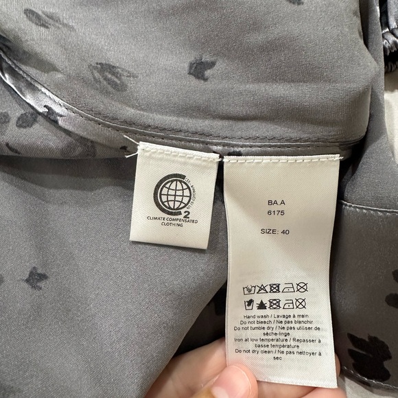 GANNI Ruched Floral-print Silk-blend satin midi dress - Picture 6 of 8